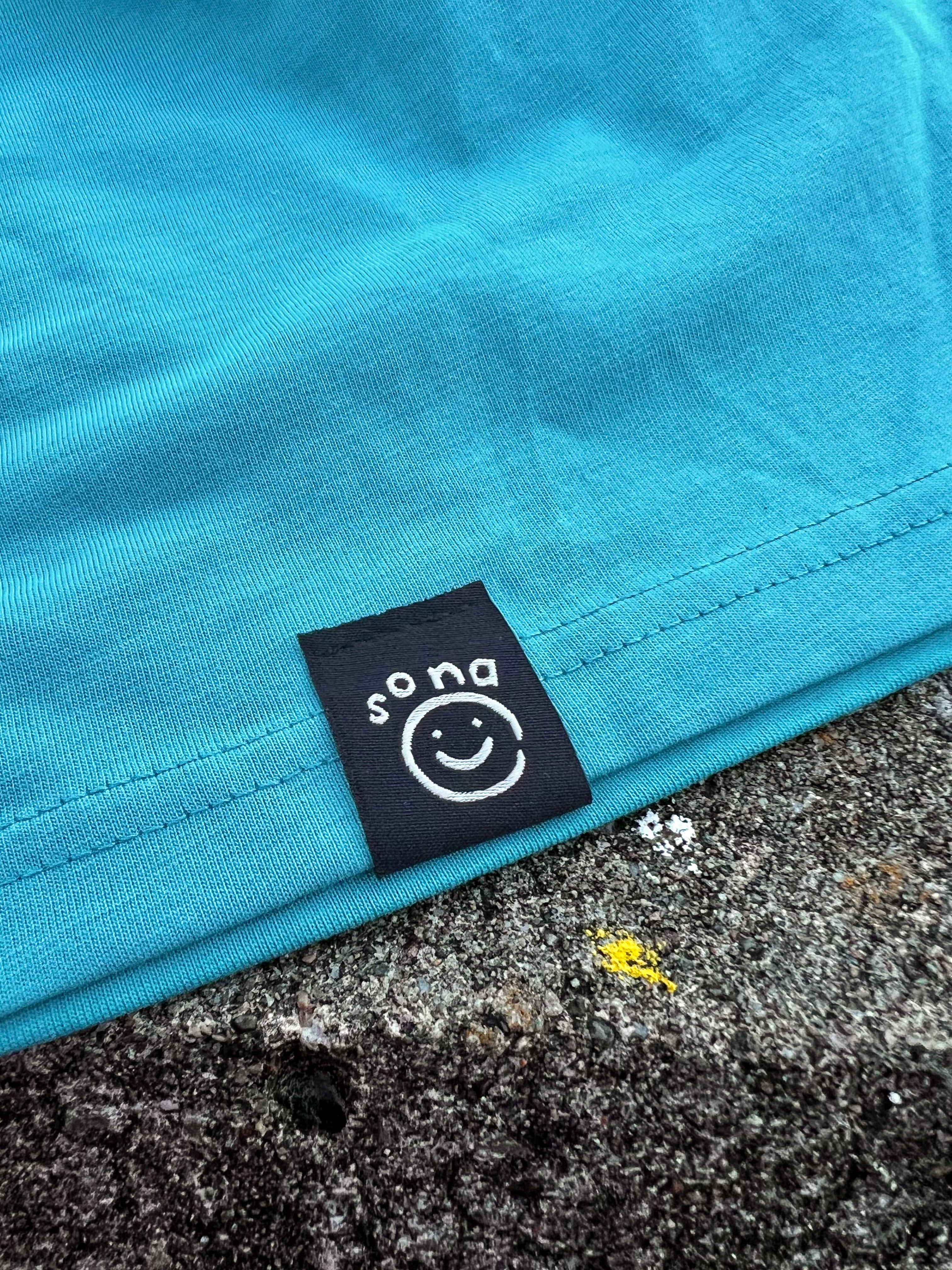 Cearc a' Chuain T-Shirt - Sona Design